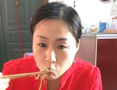 娱乐吃瓜酱东北朋友,东北朋友带你领略娱乐吃瓜酱的独特魅力